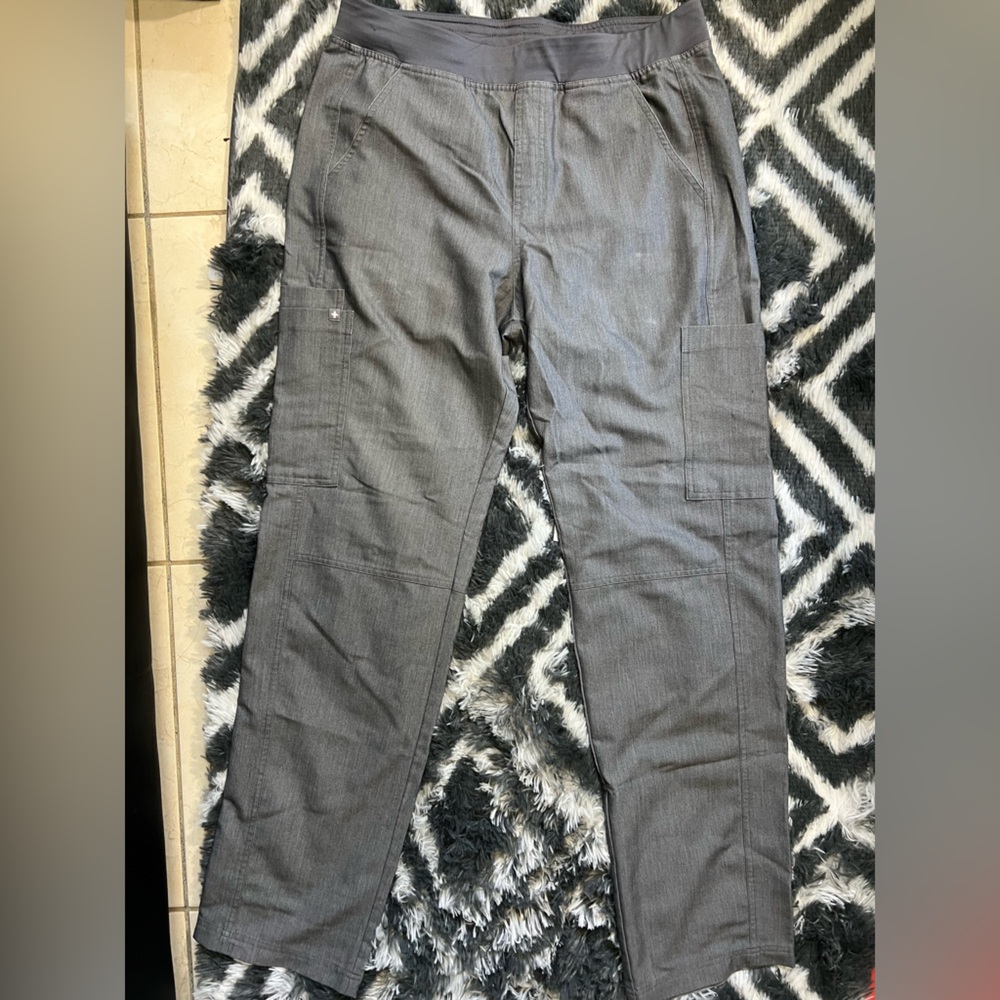 Figs Scrub Pants Size Large Graphite EUC